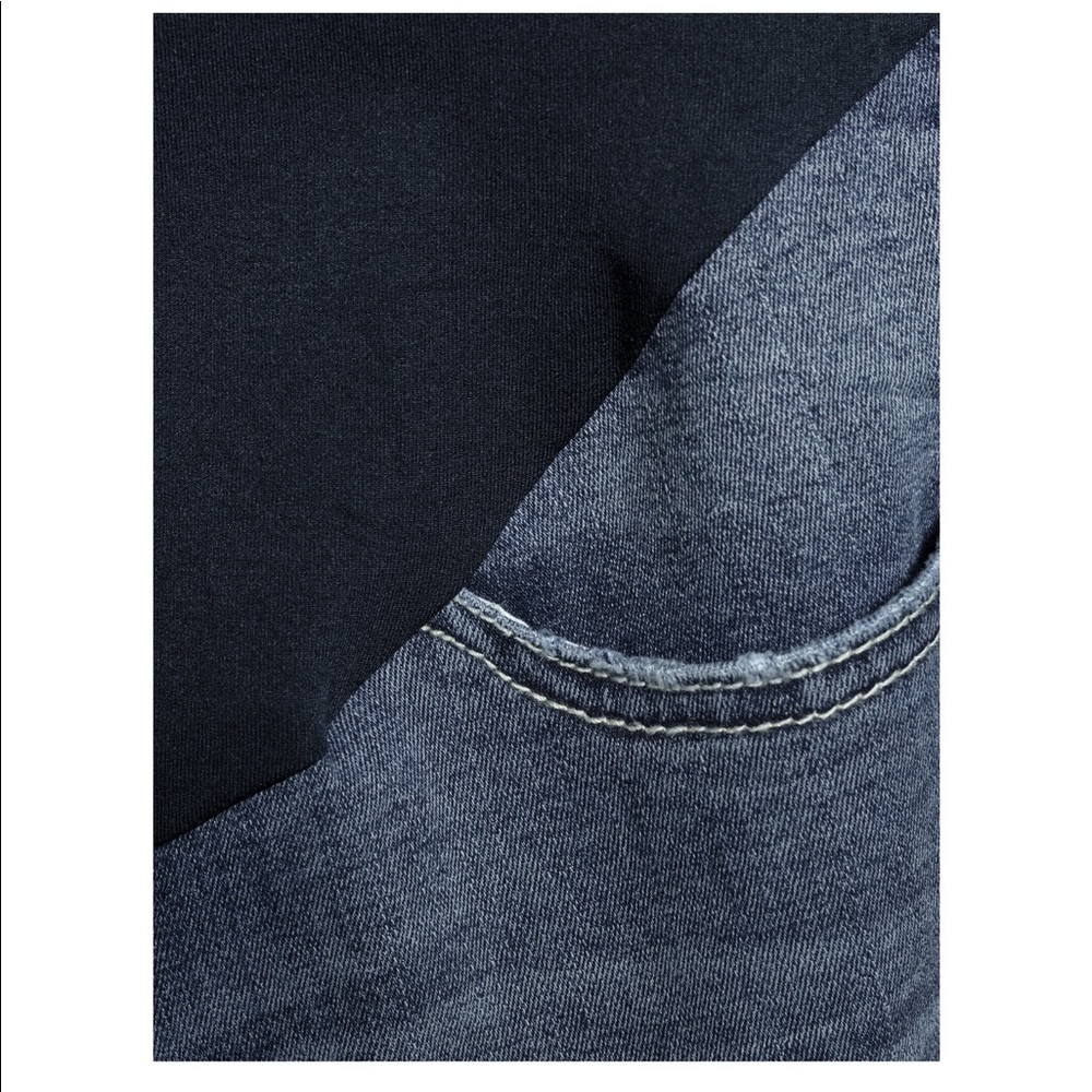 Maternity Denim Shorts with Full Panel - Picture 4 of 6